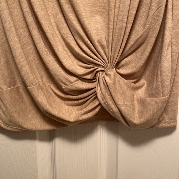 SJS Tan Short Sleeve Top…size 2X - Picture 3 of 5